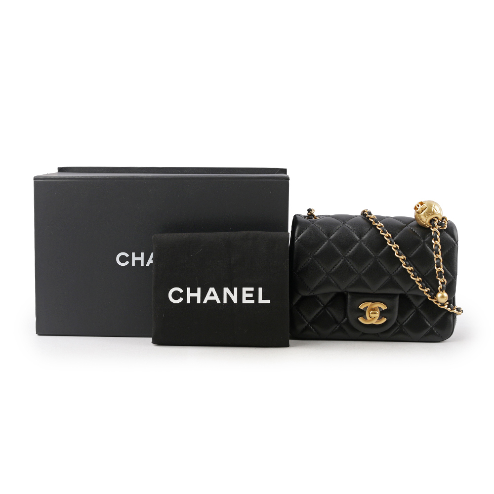 【CHANEL】菱格紋小羊皮口蓋金球方胖包(黑色) AS1786 B02916 94305