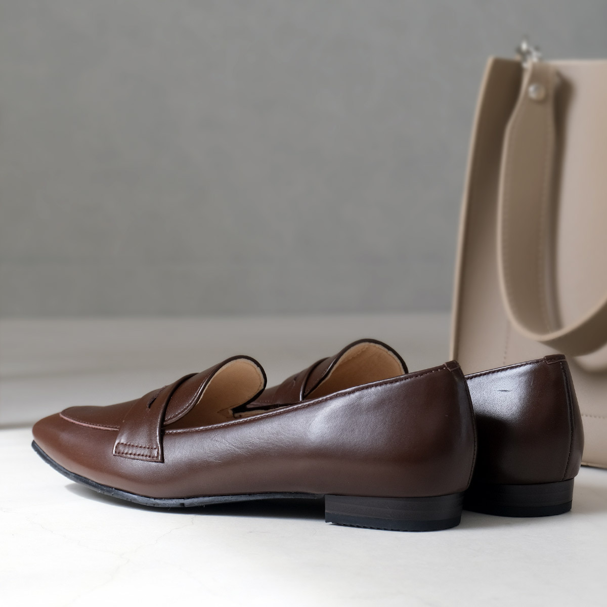 Ms. Jeune 日本製真皮女用樂福鞋