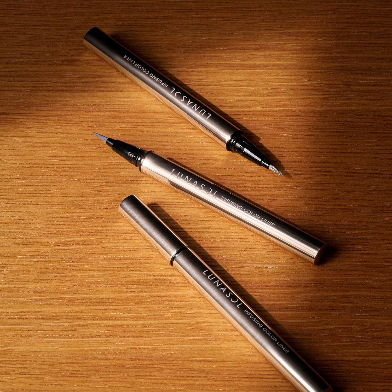 [限定] LUNASOL Infusing Color Liner