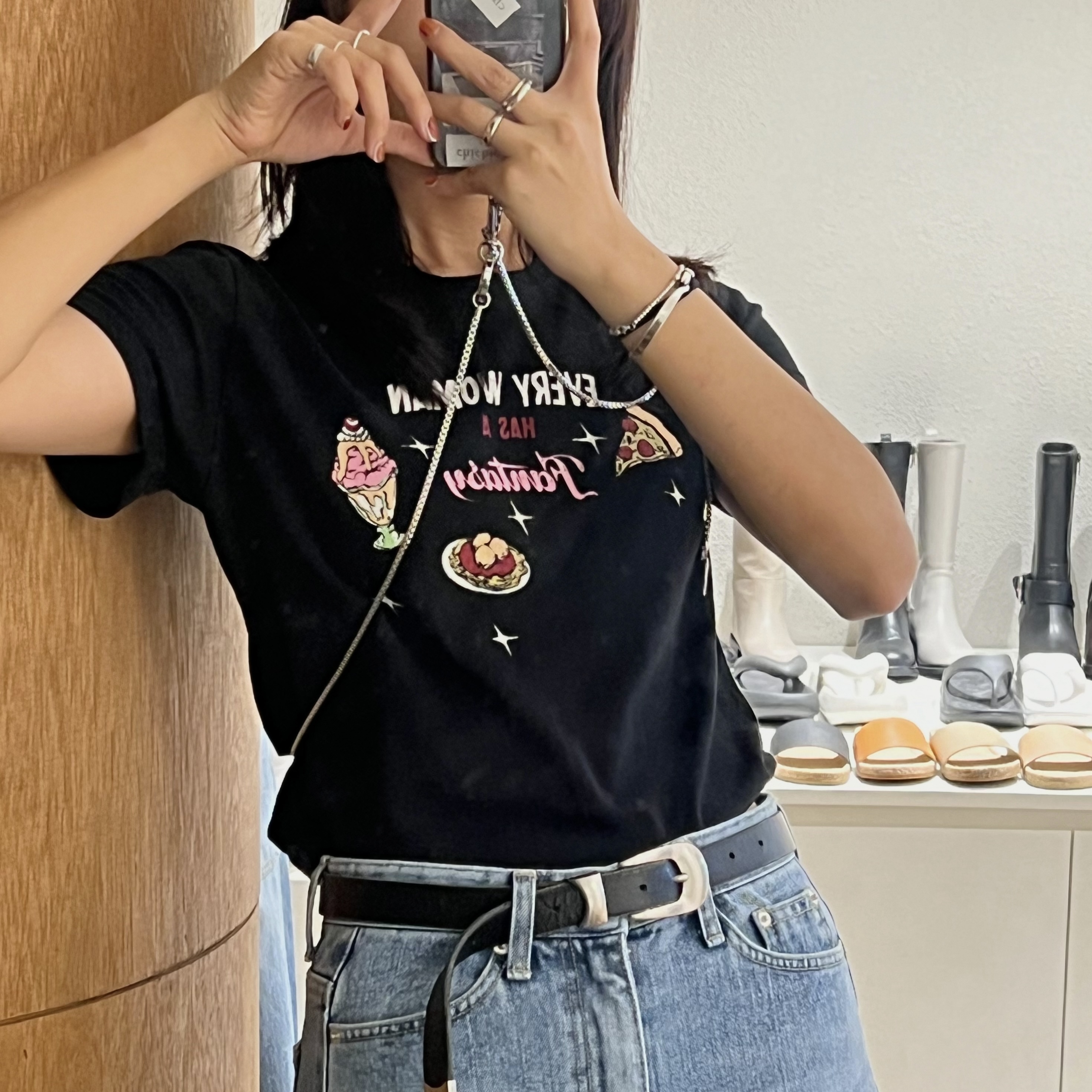 美味點心順身T(淺米)