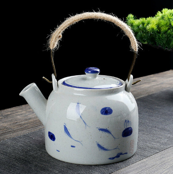Hotly recommended ceramic underglaze colored teapot (hand-painted with Pisces and Lotus, capacity 1L)