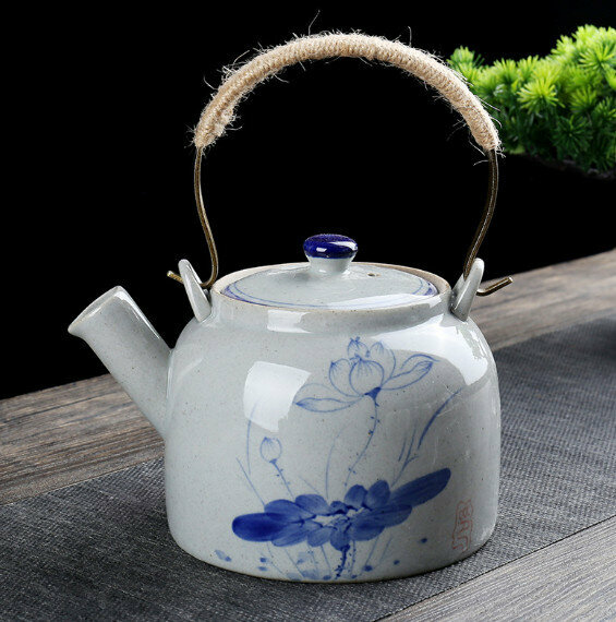Hotly recommended ceramic underglaze colored teapot (hand-painted with orchids and lotus flowers, capacity 1L)