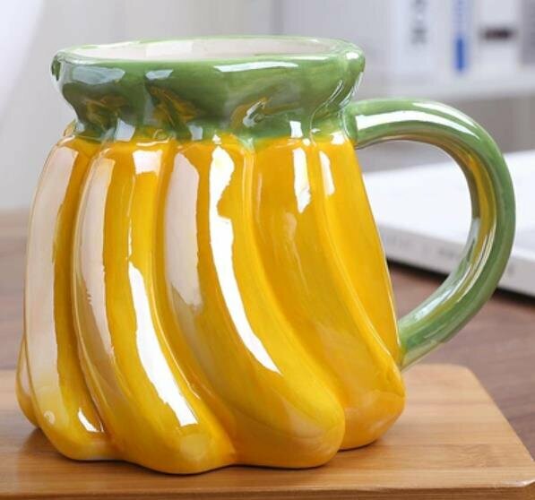 Popular fruit-shaped ceramic mug-(banana without lid)