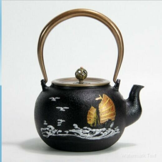 Hot push iron kettle for boiling water and making tea (painting is smooth sailing)