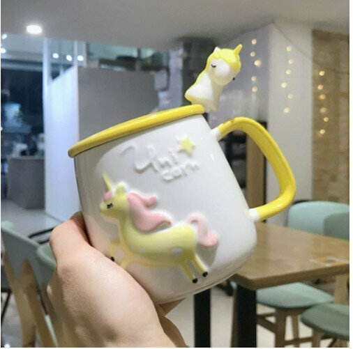 Hot push ceramic water cup [yellow-with lid + spoon] [capacity: 401mL]