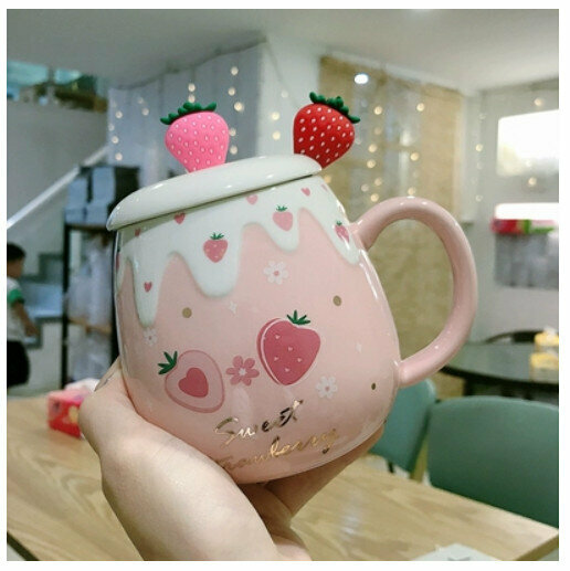 Hot ceramic water cup with pink flowers [with lid + strawberry spoon] [capacity: 501mL]