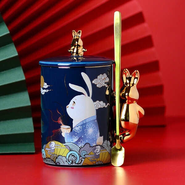 Hotly recommended Jade Rabbit Ceramic Cup (Jade Rabbit Cup blue with lid and spoon) (401-500ml)