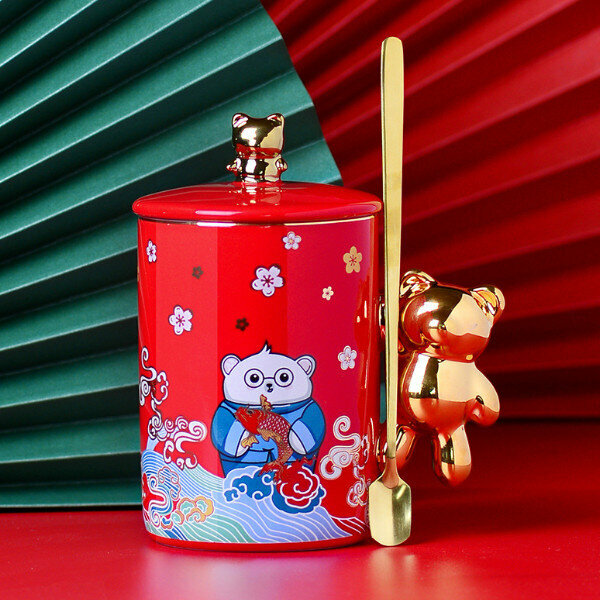 Hotly recommended Bear Ceramic Cup (Red Bear Cup with lidded spoon in ordinary packaging)
