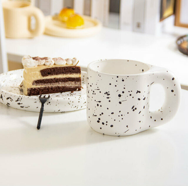 Hot selling Nordic ceramic mug [black and white splash ink saucer plus cup]
