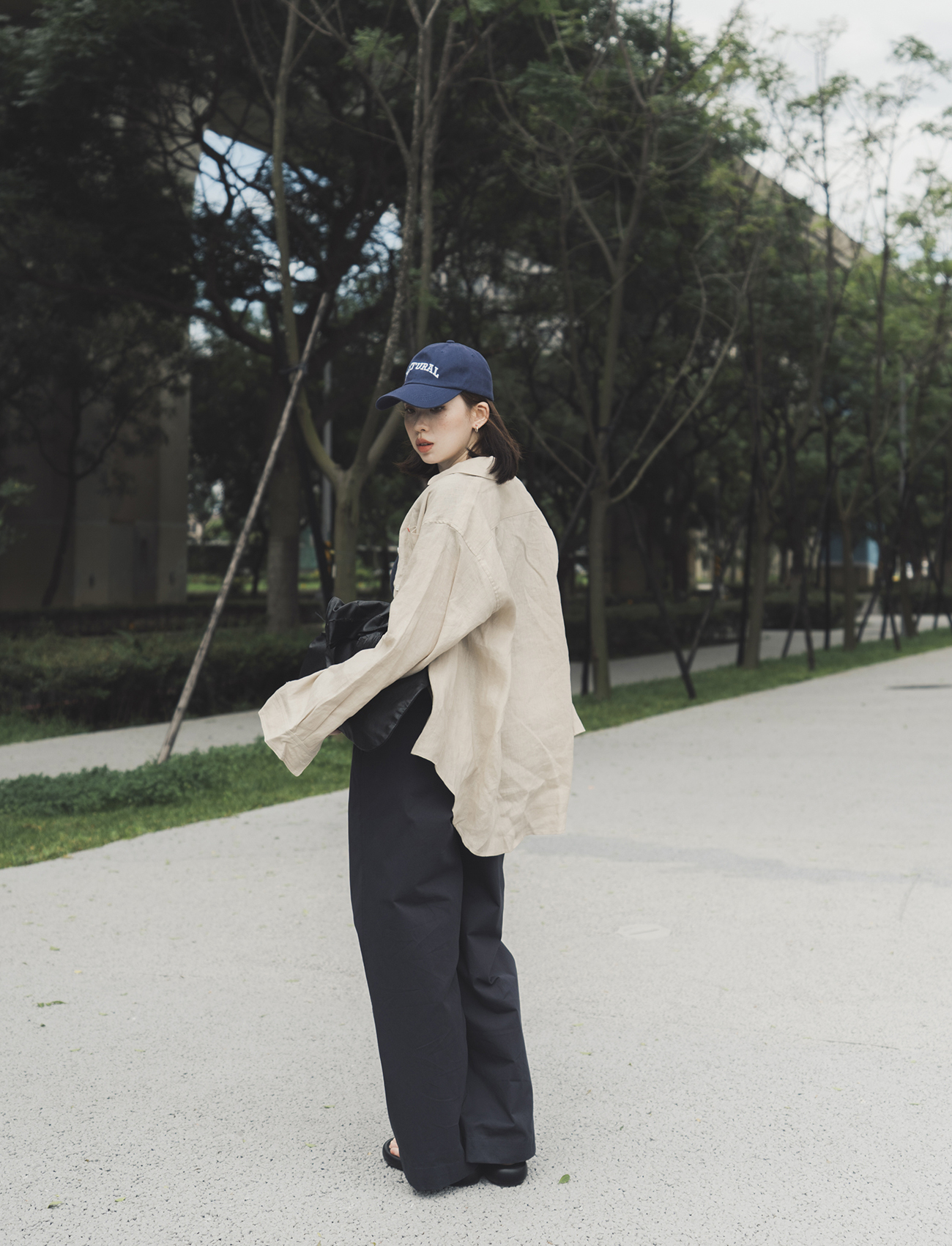 慵懶氛圍釦環寬褲