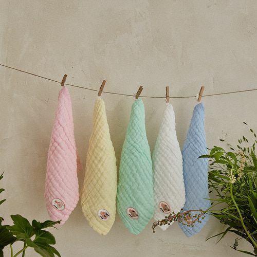 LOVELY BEBE 幼稚園必備🍭-多功能彩虹咬咬巾手帕套件(5件套)