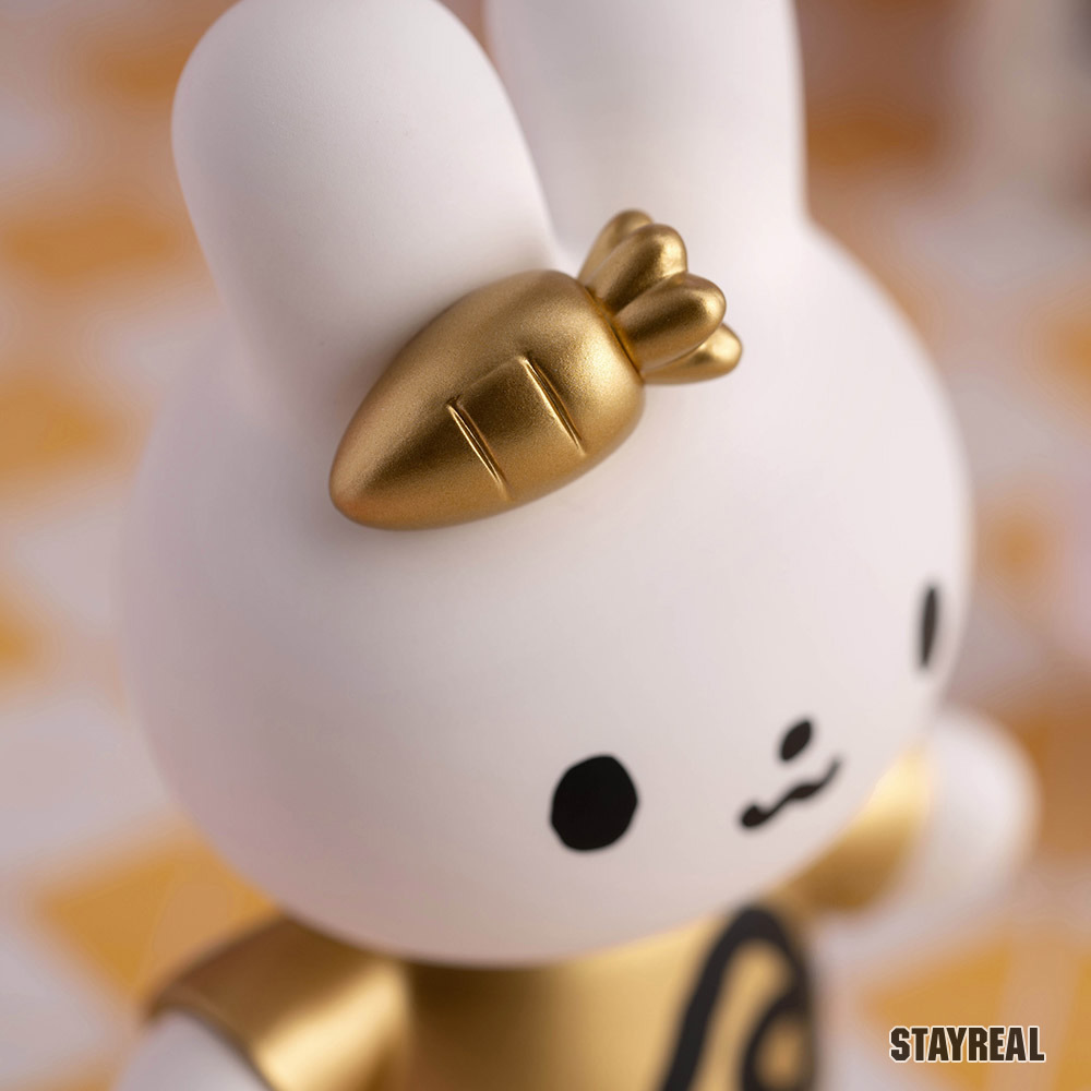 STAYREAL rabbit.Q純真兔兔公仔- 金