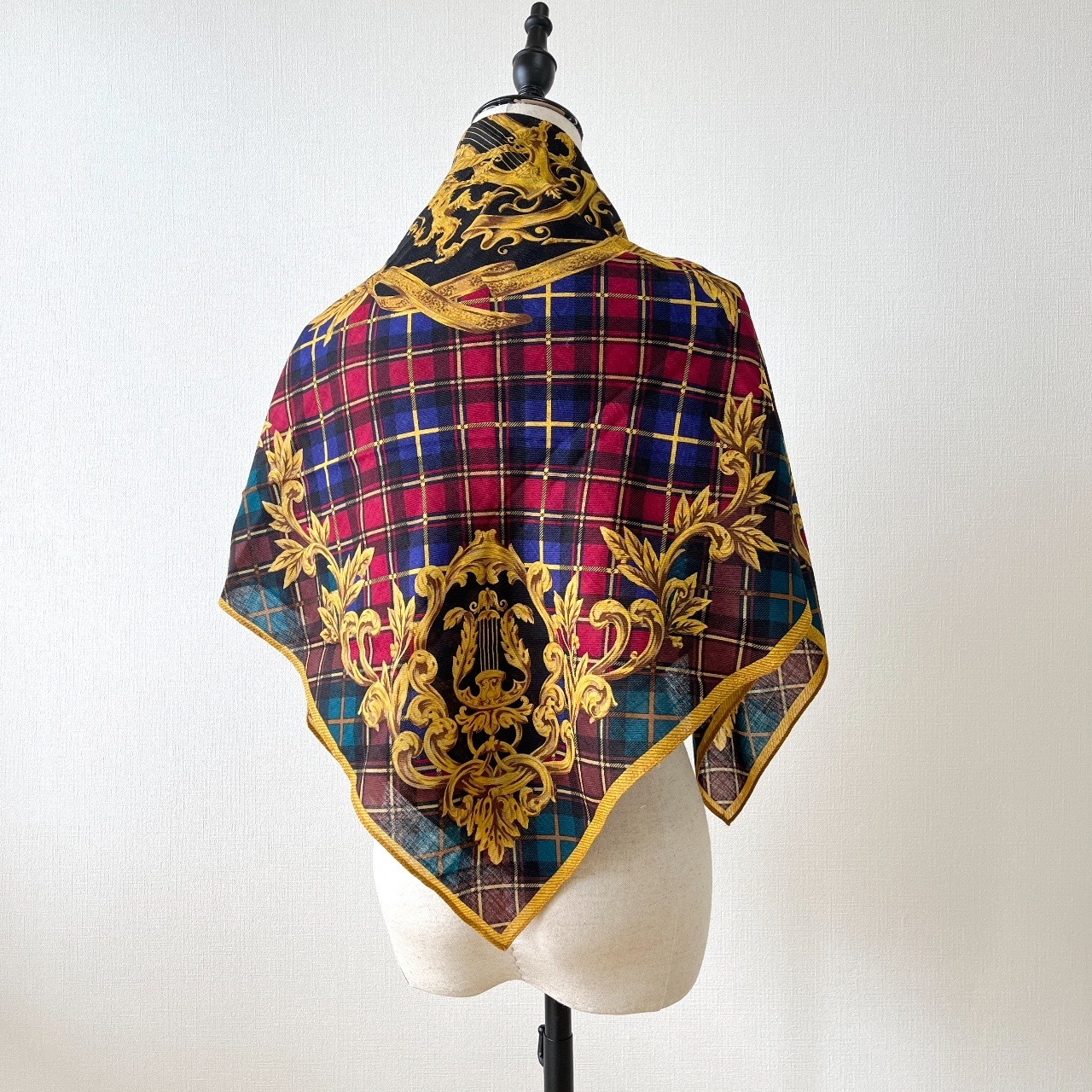 皇家圖案菱形格紋羊毛方巾