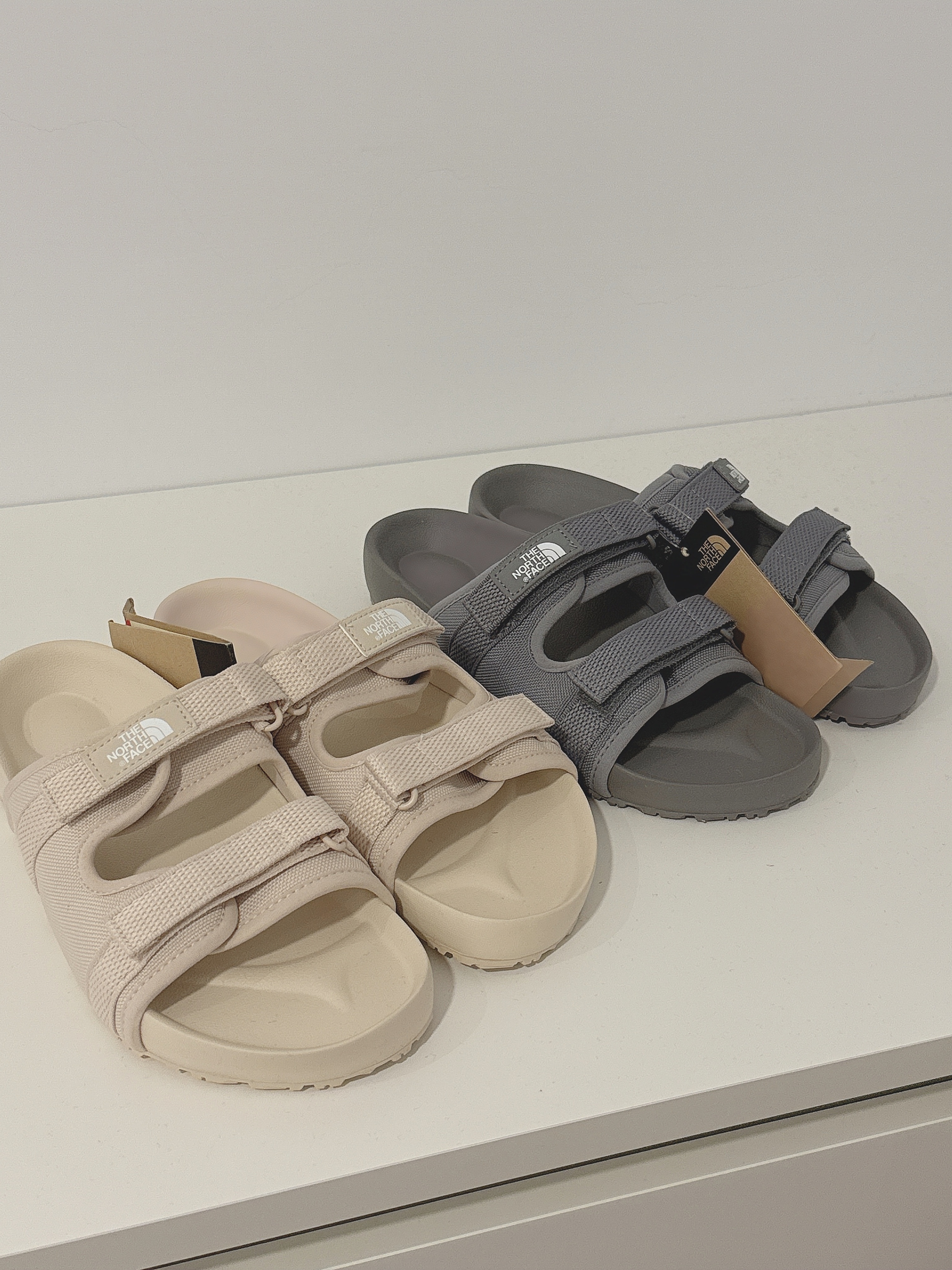 The North Face 兩截式 魔鬼氈拖鞋 北臉拖 黑、灰、奶茶「ns98p10」ns98p