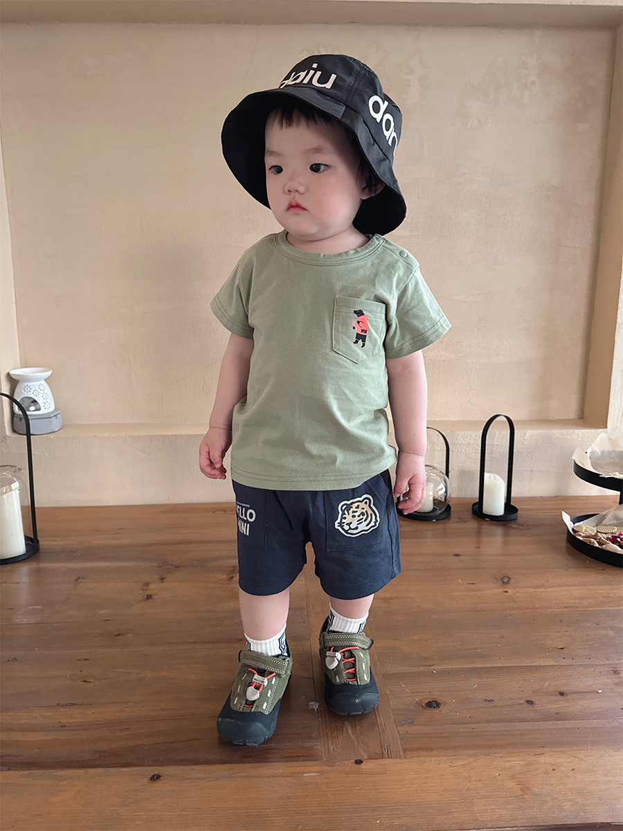 日系釣魚熊上衣