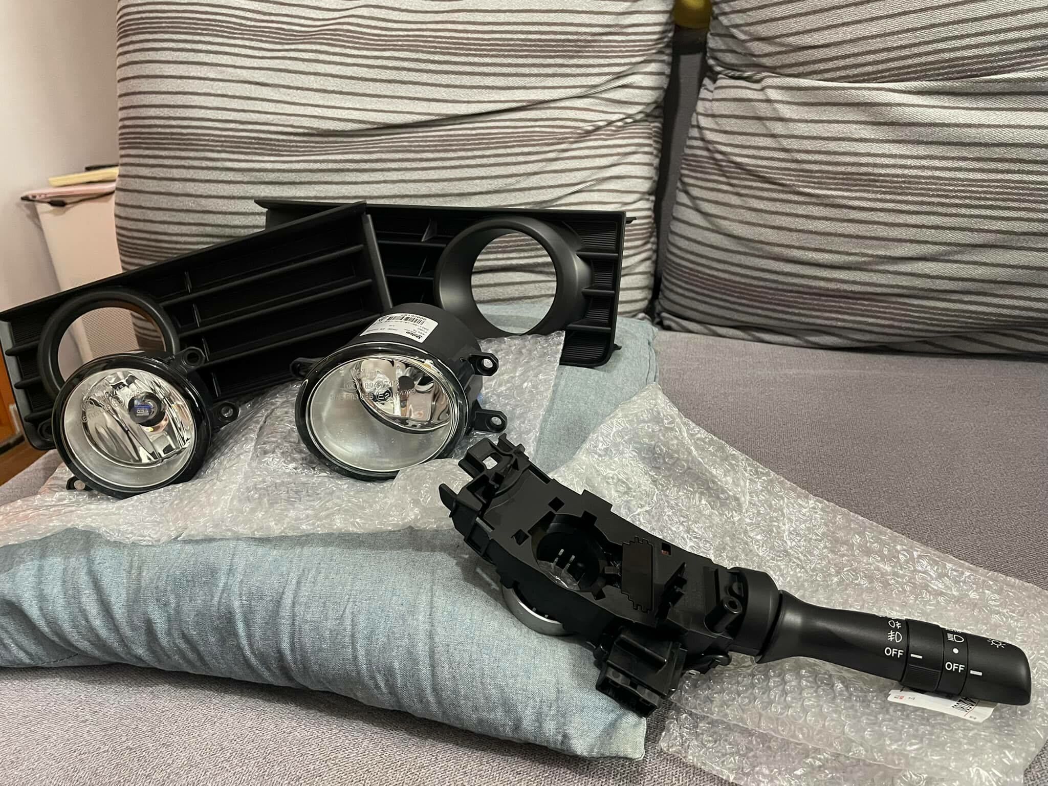 正廠豐田 Spade 專用霧燈套裝 (燈桿)