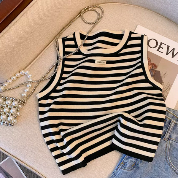 Striped camisole small vest (black bar) (size: S/M/L) (contact customer service to confirm the size after placing an order)】