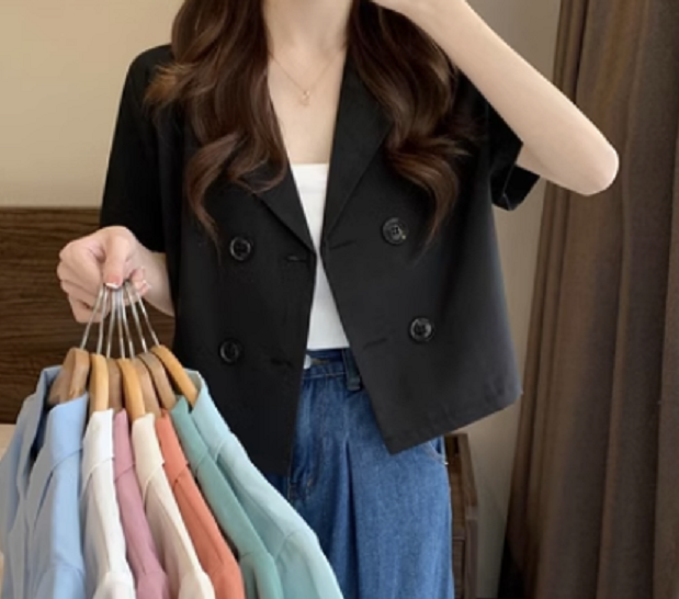 Versatile Short Blazer Short Sleeve Women's (Black) (Size: One Size)】