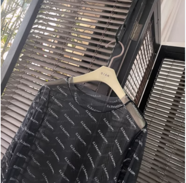 爆款防曬衣冰絲長袖t恤(黑底白字母）（S-L）(下單後聯絡客服確認發貨尺碼)】