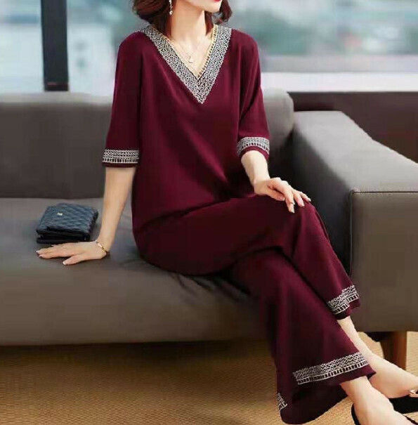 Loose wide-leg pants fashion casual two-piece set [burgundy] (size: M-5XL) (contact customer service to confirm the shipping size after placing an order)]