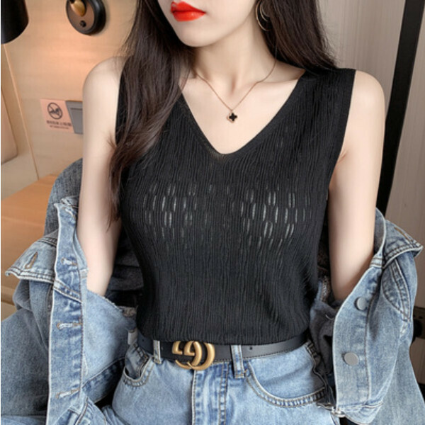 V-Neck Ice Silk Knit Camisole (Black) (One Size, 85-130 lbs recommended)】