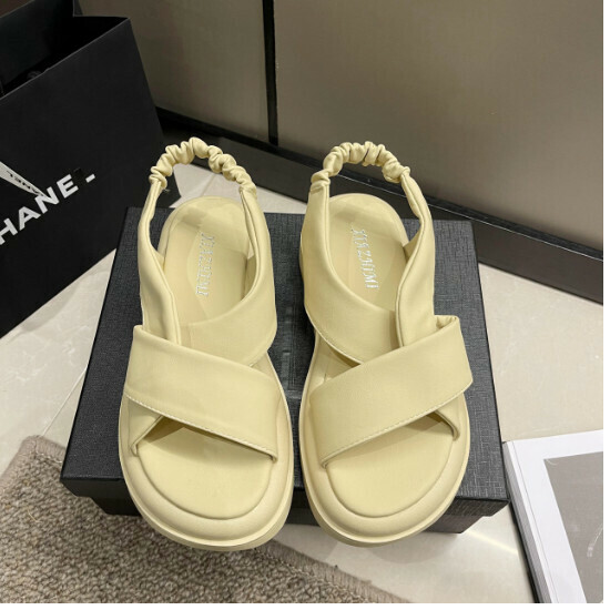 Soft-soled sandals [yellow] size [35-40] [Please contact customer service to confirm the shipping size after placing an order]