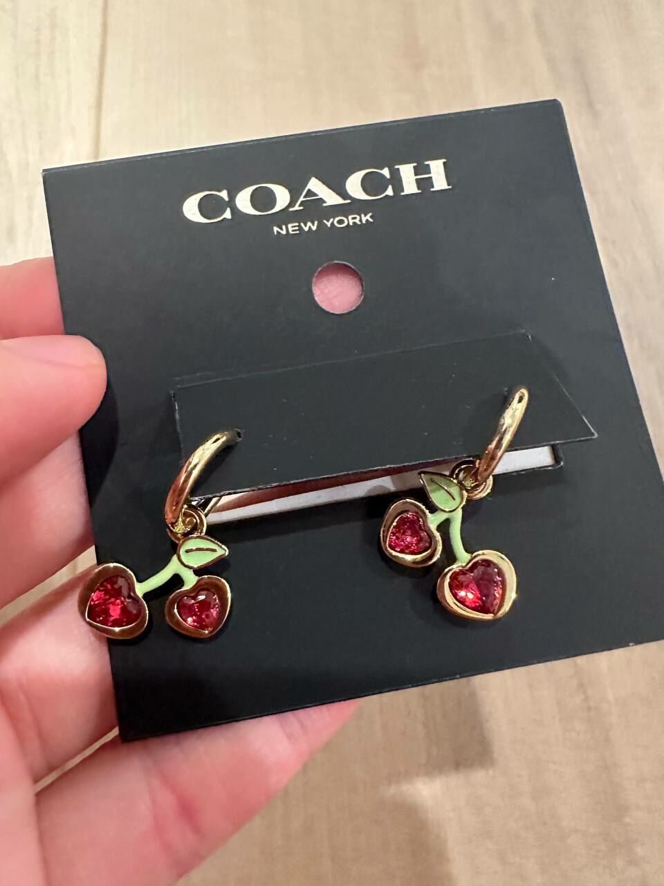 [S] COACH CT071 CHERRY CHARM HUGGIE EARRINGS,GOLD/PINK, 889295595220 (SCO809)