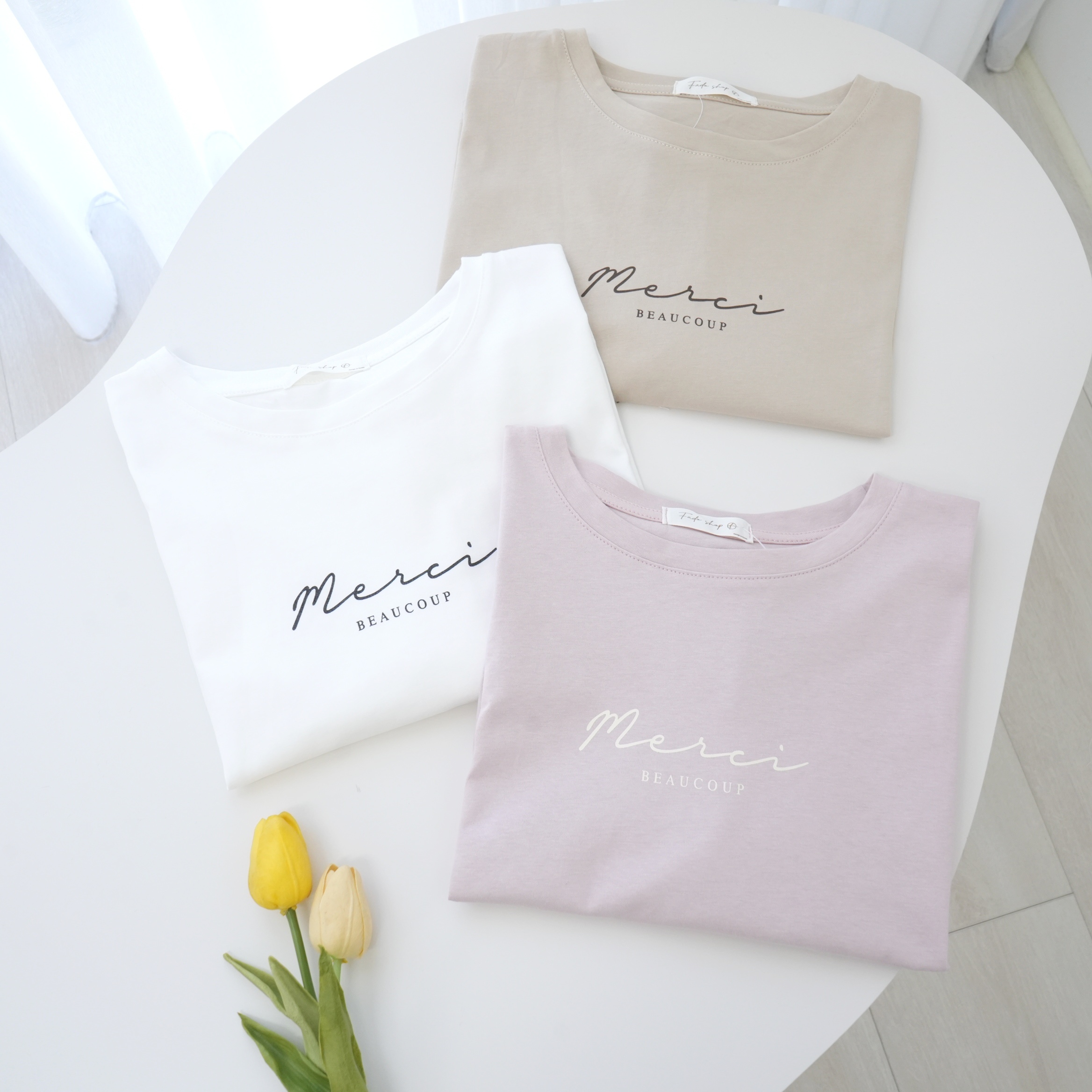 法朵Fado Shop｜線條字母短版棉Tee 021B021 三色