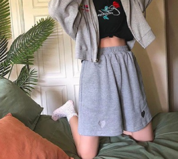 爆款愛心休閑短褲（灰色）（尺碼:M-XL)(下單後聯絡客服確認發貨尺碼)】