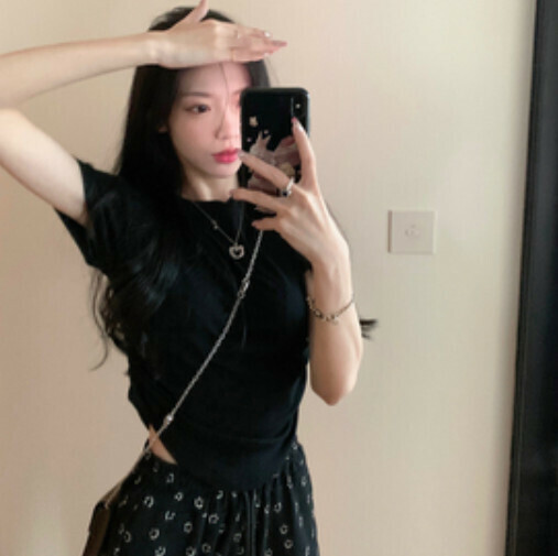 Irregular shoulder T-shirt (black S-M contact customer service to confirm the shipping size after placing an order)】