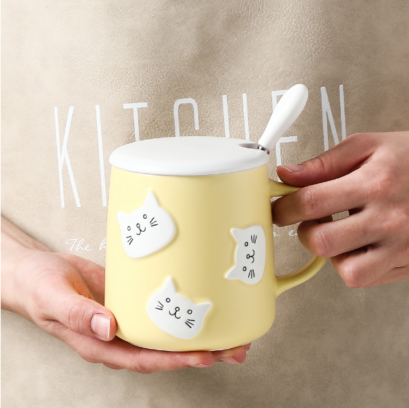 Hot selling creative embossed cute cat mug (yellow)