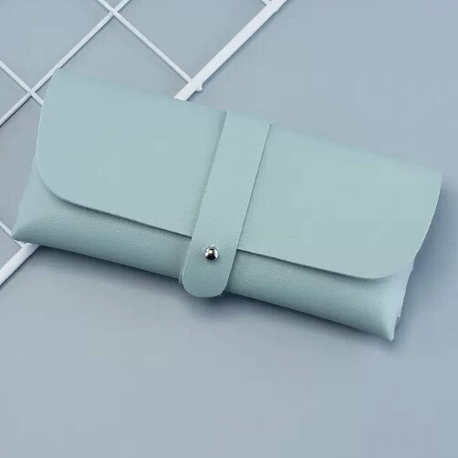 Popular glasses storage box (green (comes with lens cloth))