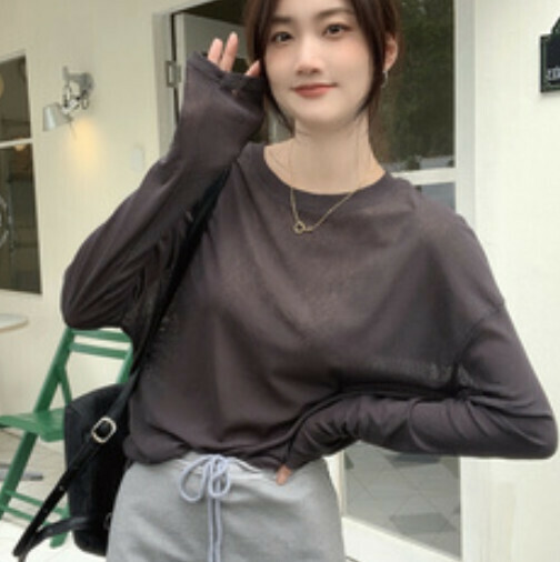 Crewneck sunscreen T-shirt (dark gray one-size-fits-all)】