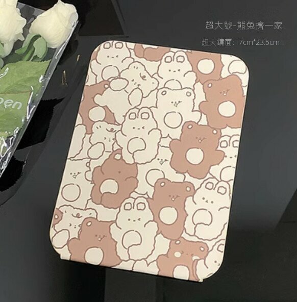 新款可折疊桌面臺式化妝鏡（超大號-熊兔擠一家）