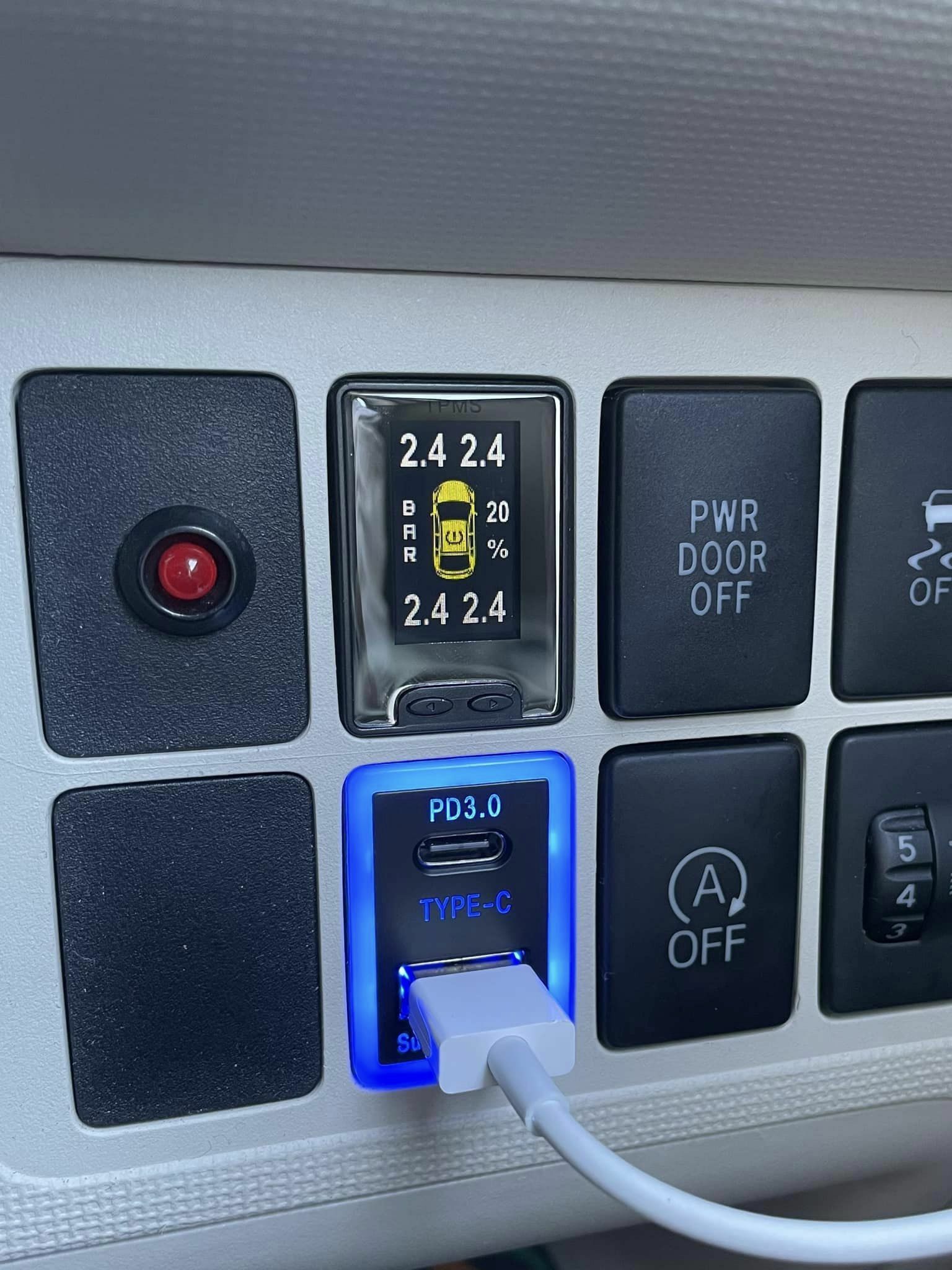 30W Type C + USB 充電頭