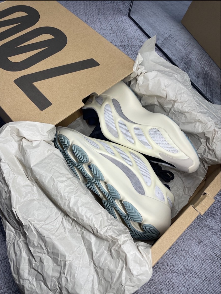 Adidas Yeezy Boost 700 V3 "Azael" 異形 白色 老爹鞋 FW4980