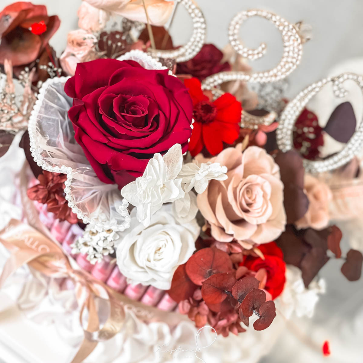 告白鈔票永生花蛋糕．紅褐莊園