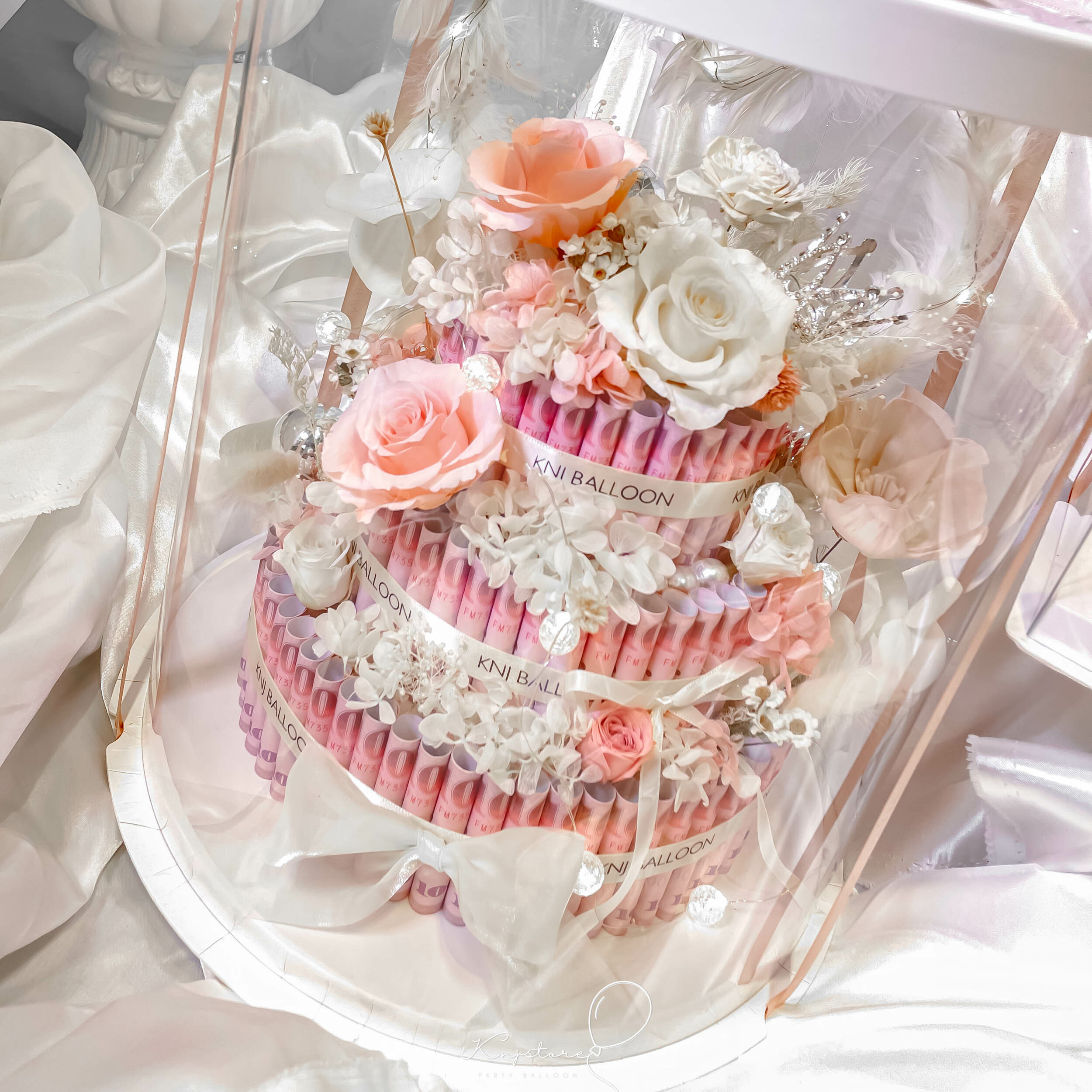 粉紅泡泡．三層頂級錢錢永生花蛋糕