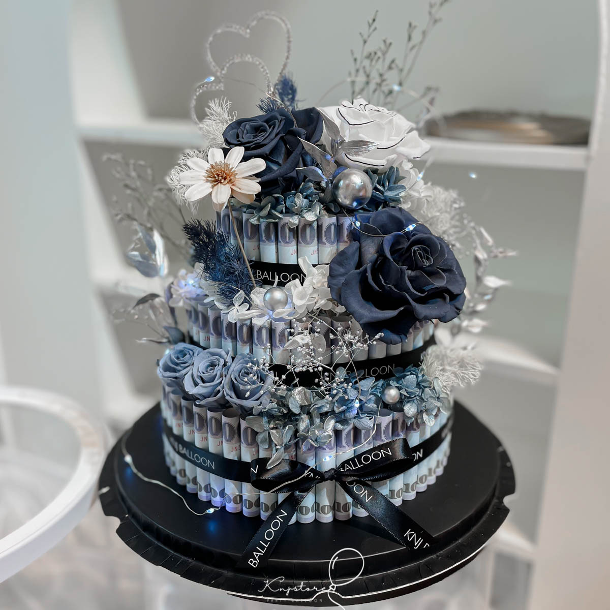 墨藍質感．三層頂級錢錢永生花蛋糕