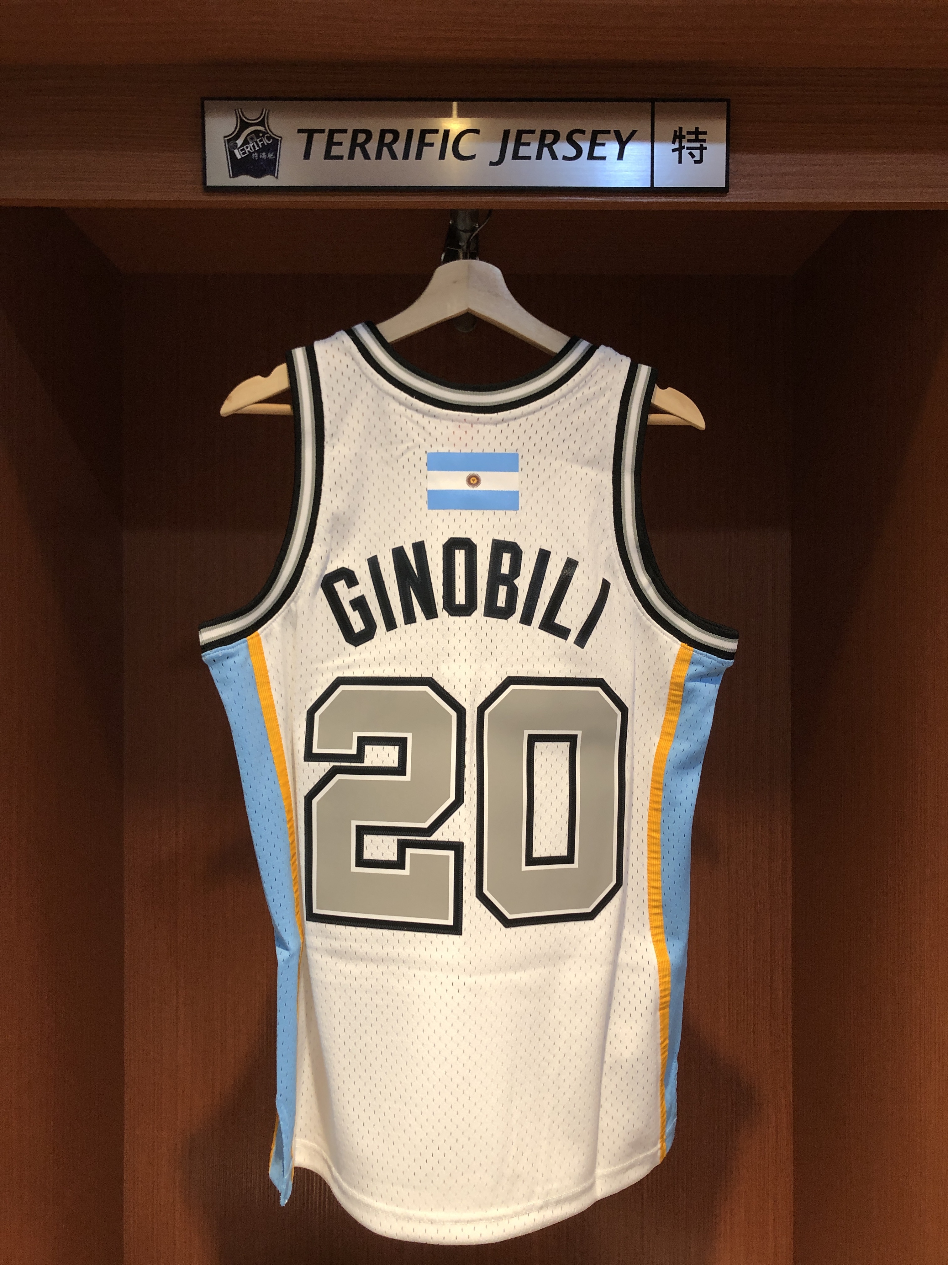 NBA球衣 Manu Ginobili 聖安東尼奧馬刺 退休紀念 阿根廷 02-18白 M&N Swingman 球迷版 熱轉印 全新