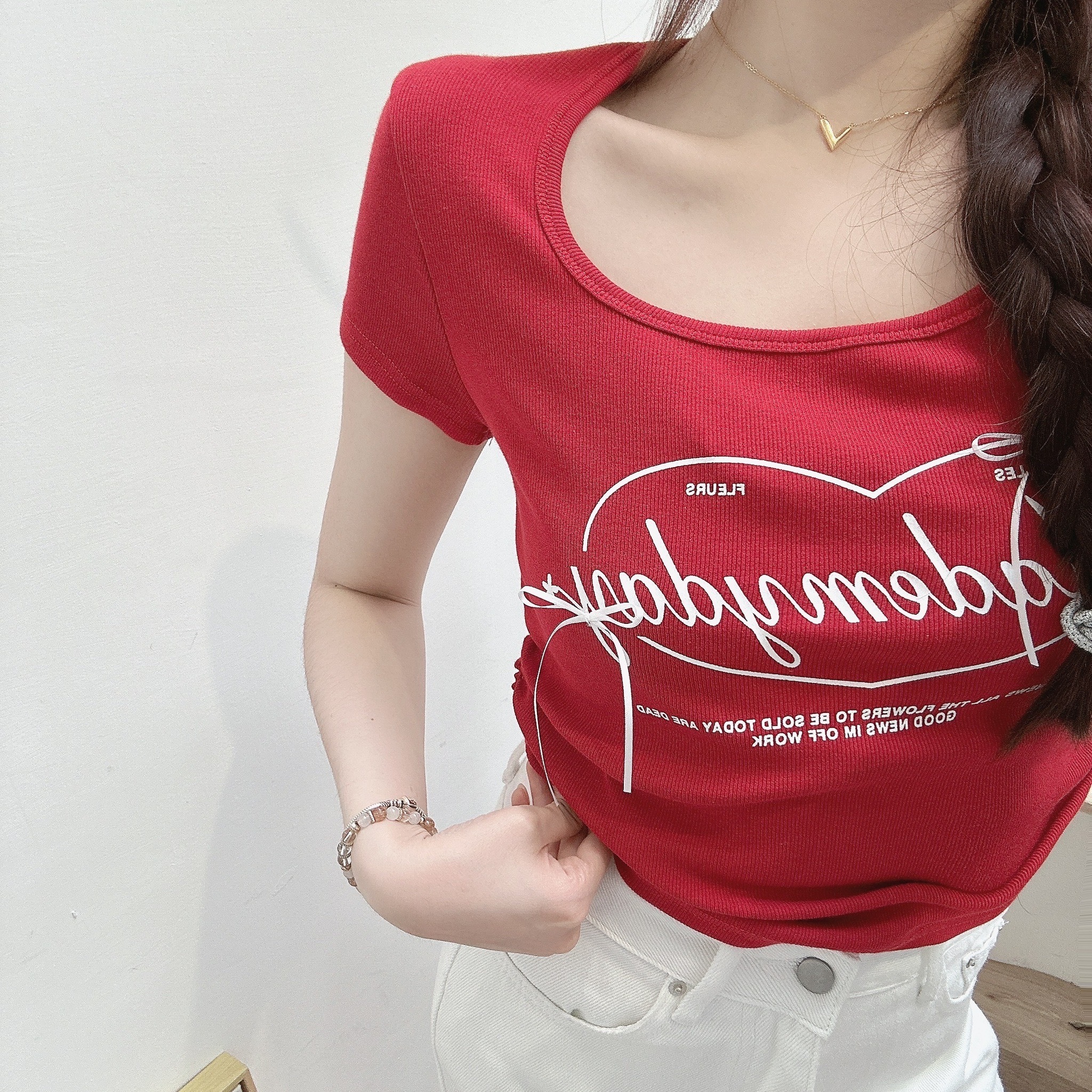 方領蝴蝶結測抓皺上衣/四色