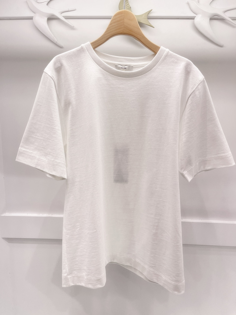 挺版素色棉T