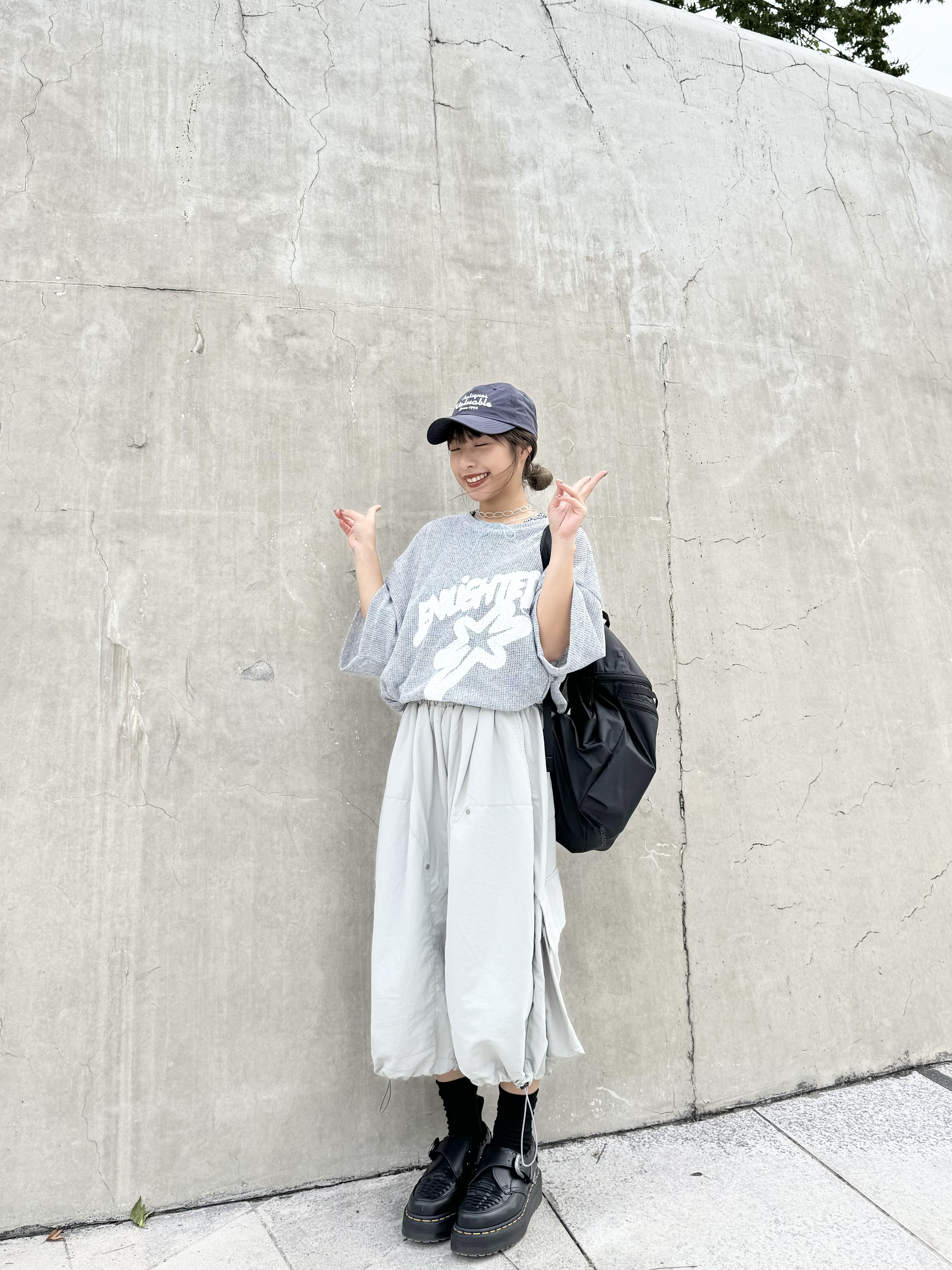 HOIYING自肥！多口袋索索料工裝中褲（GREY)