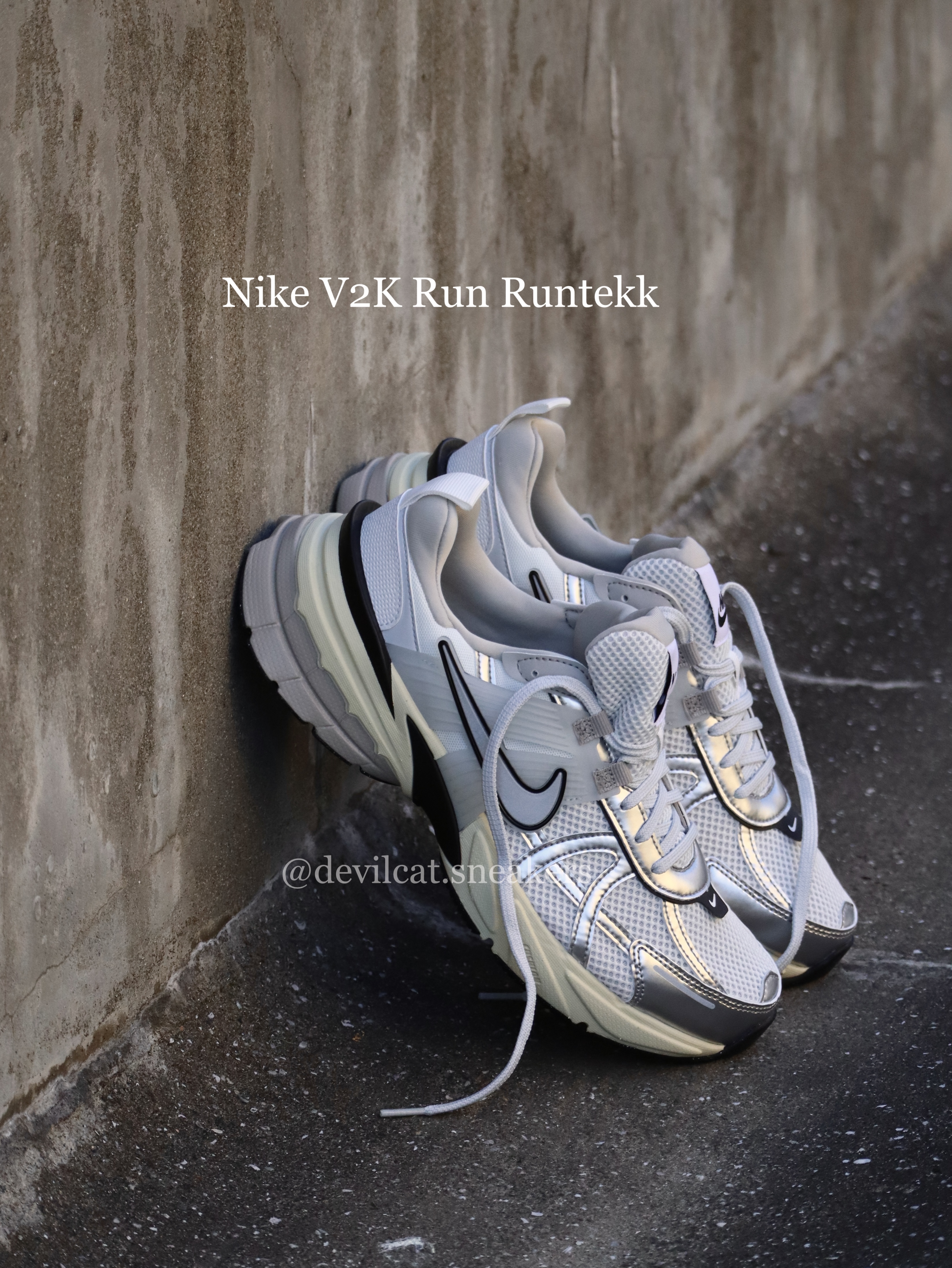 <現貨秒發!!>Nike V2K Runner Tek 復古 Y2K 科技銀