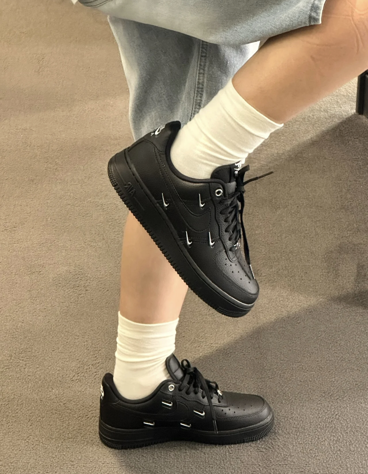 air force 1 big swoosh