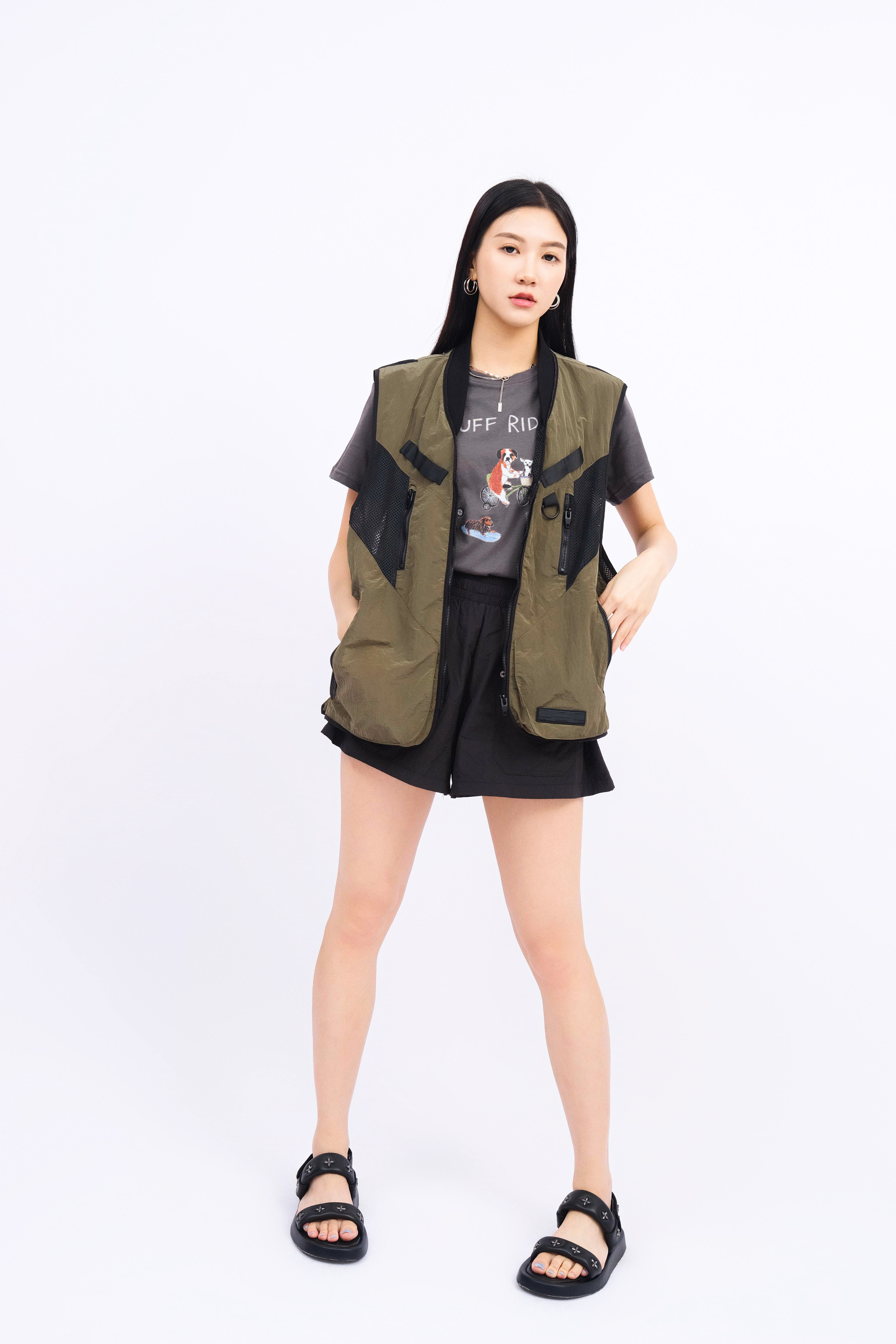 造型 1072（外套＋Tee＋短褲）