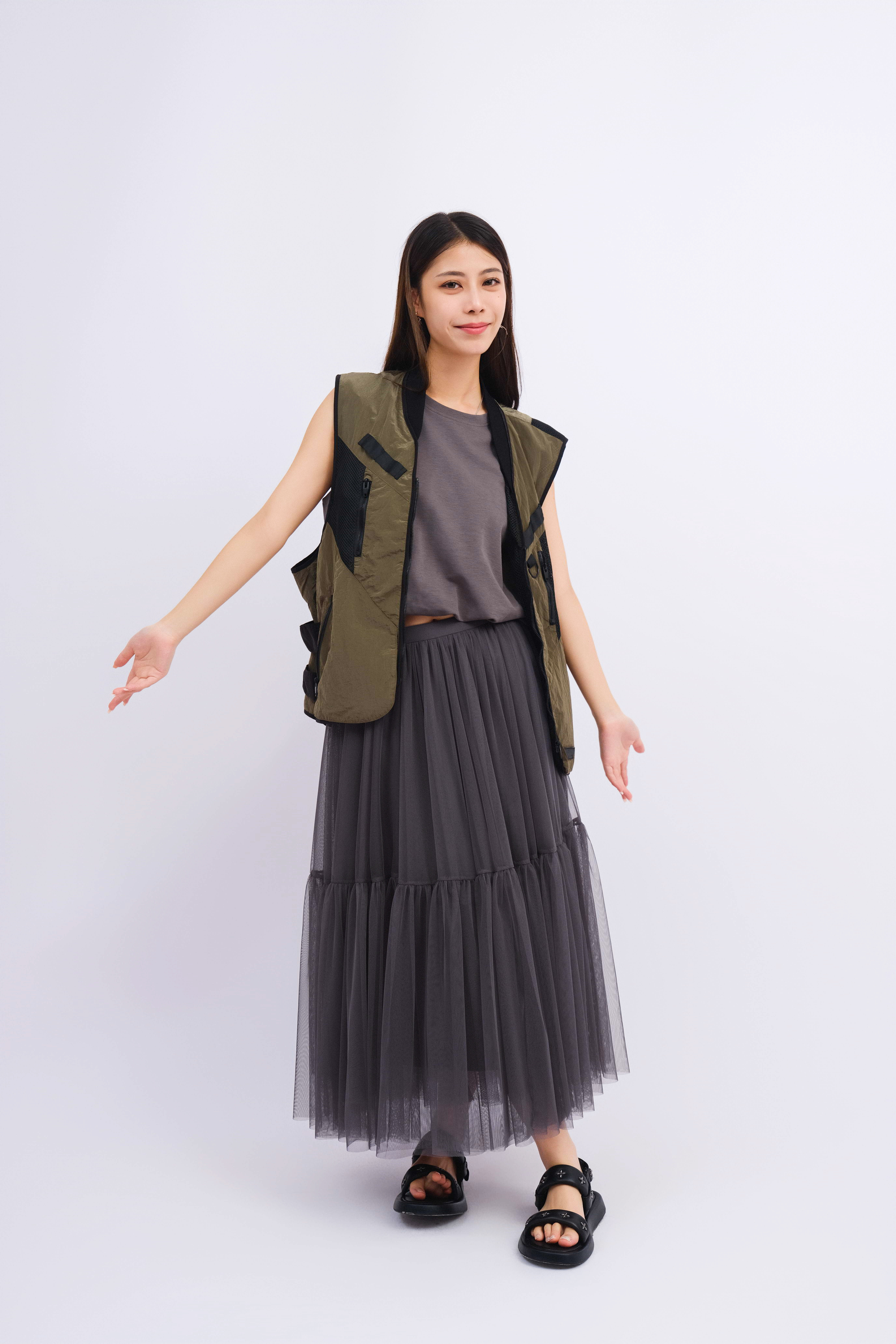 造型 1073（背心＋上衣＋半截裙）