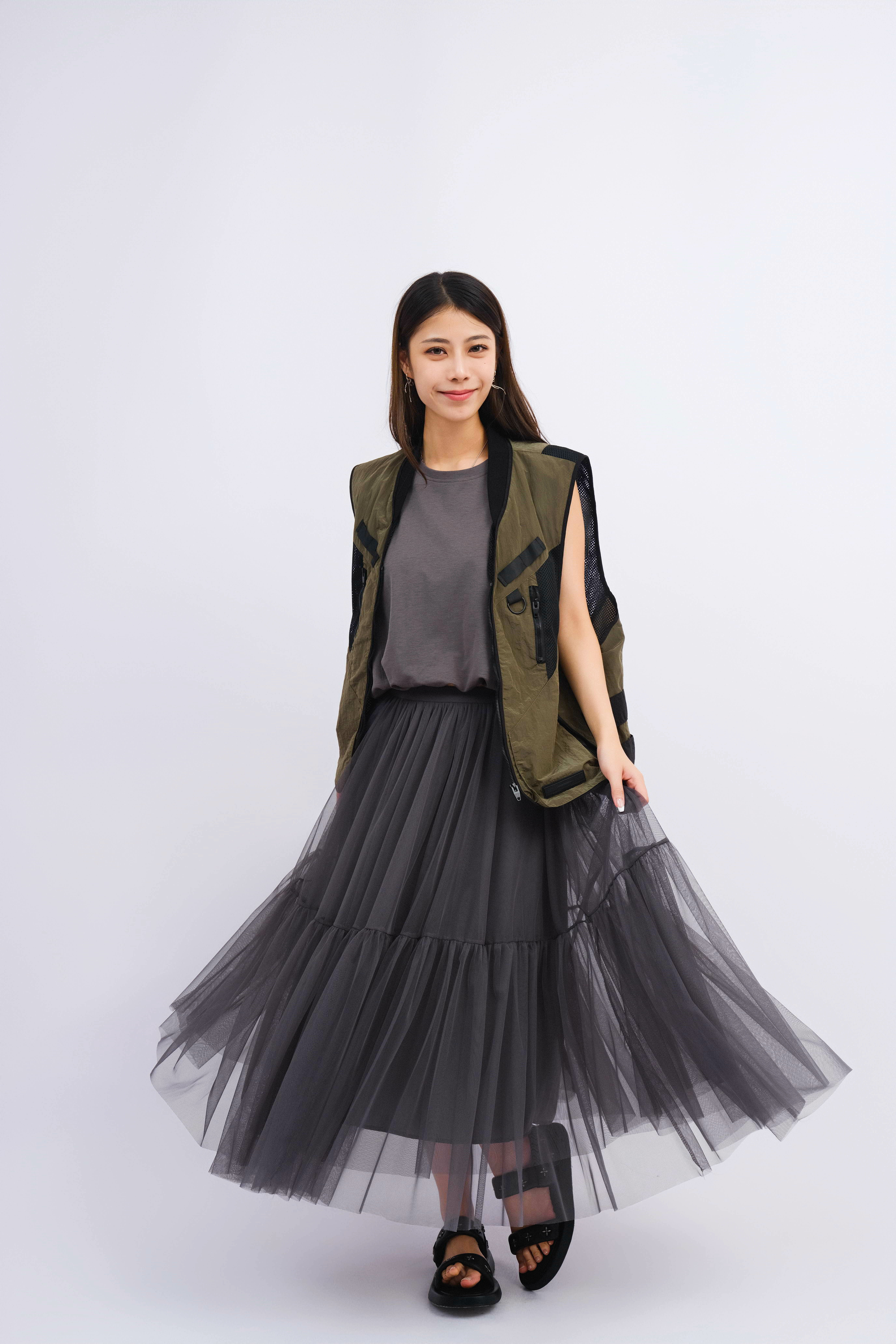 造型 1073（背心＋上衣＋半截裙）