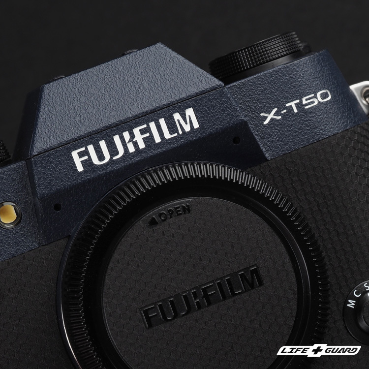 砂紋藍貼膜質感特寫，LIFE+GUARD 設計風格