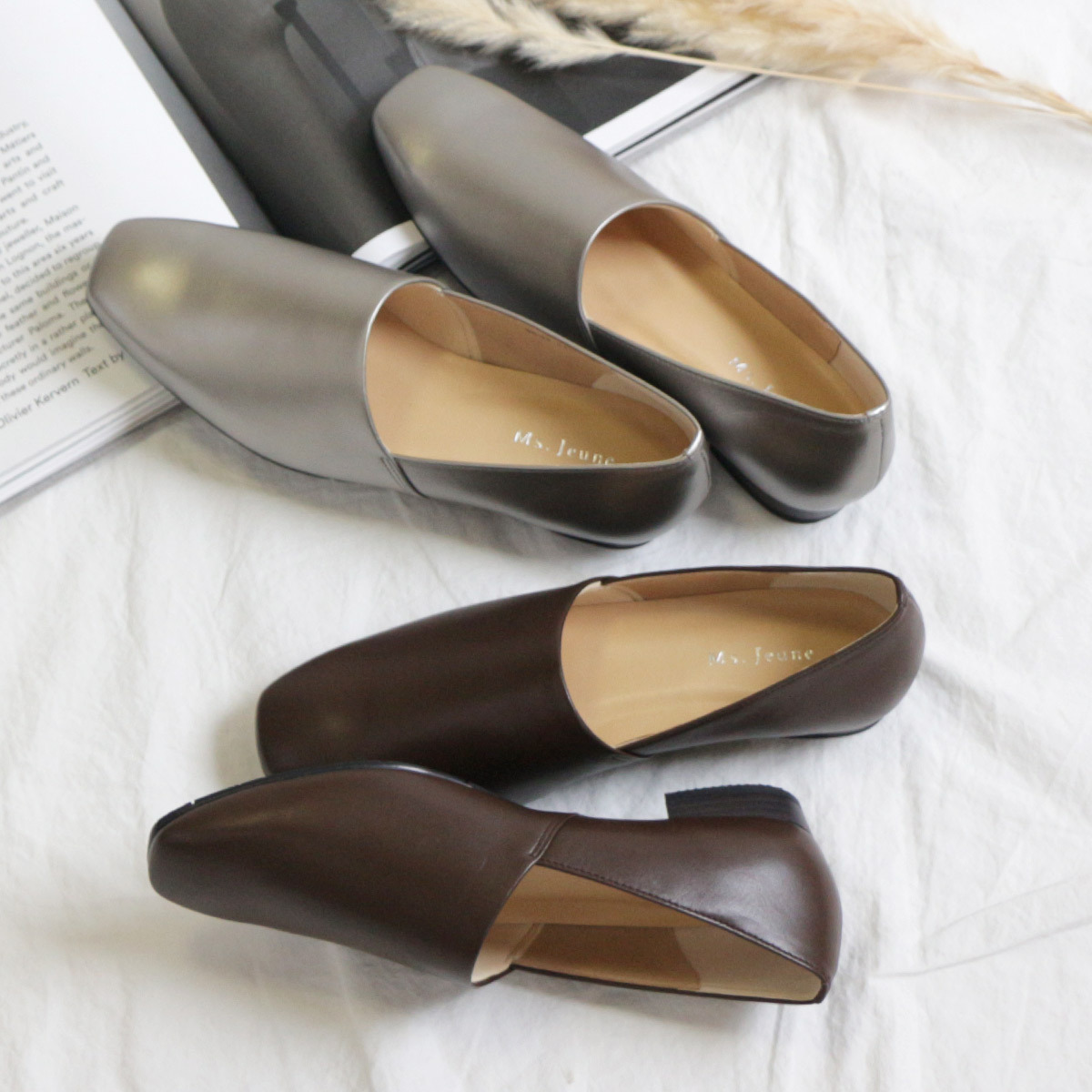 Ms. Jeune 女用側邊 V 形剪裁高跟鞋